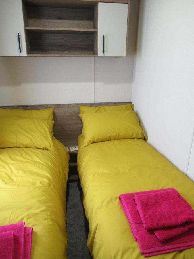 Chichester Lakeside Self-Catering Holiday Home 외부 사진