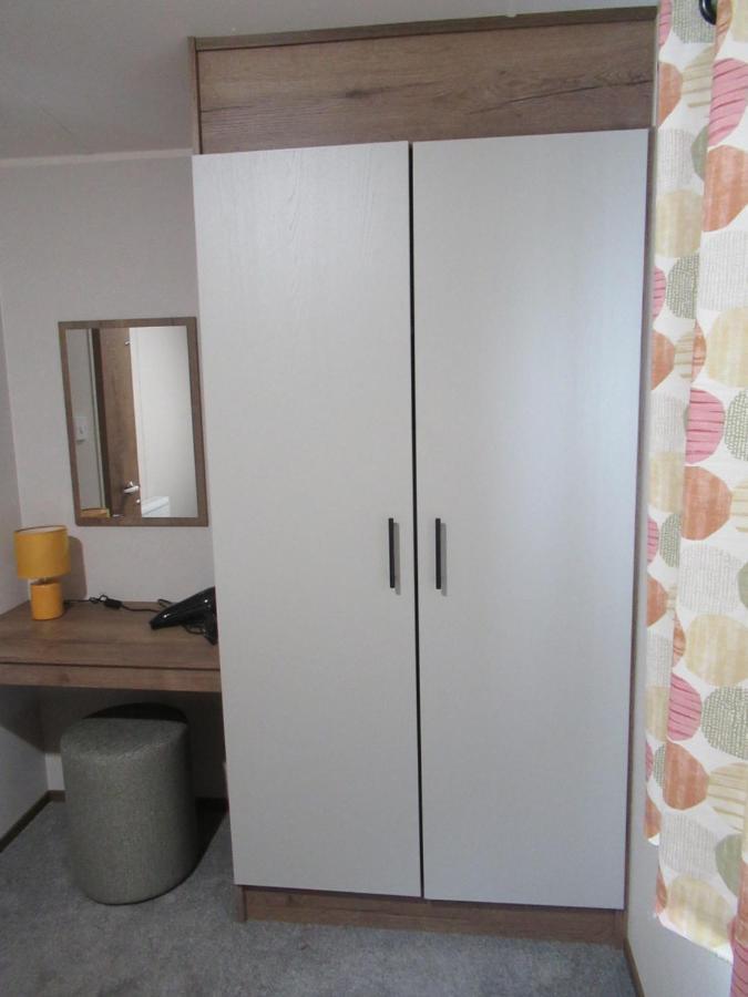 Chichester Lakeside Self-Catering Holiday Home 외부 사진